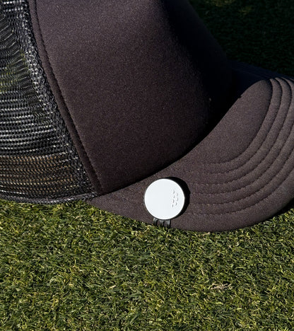 Black/White Reversible Ball Marker and Magnetic Hat Clip