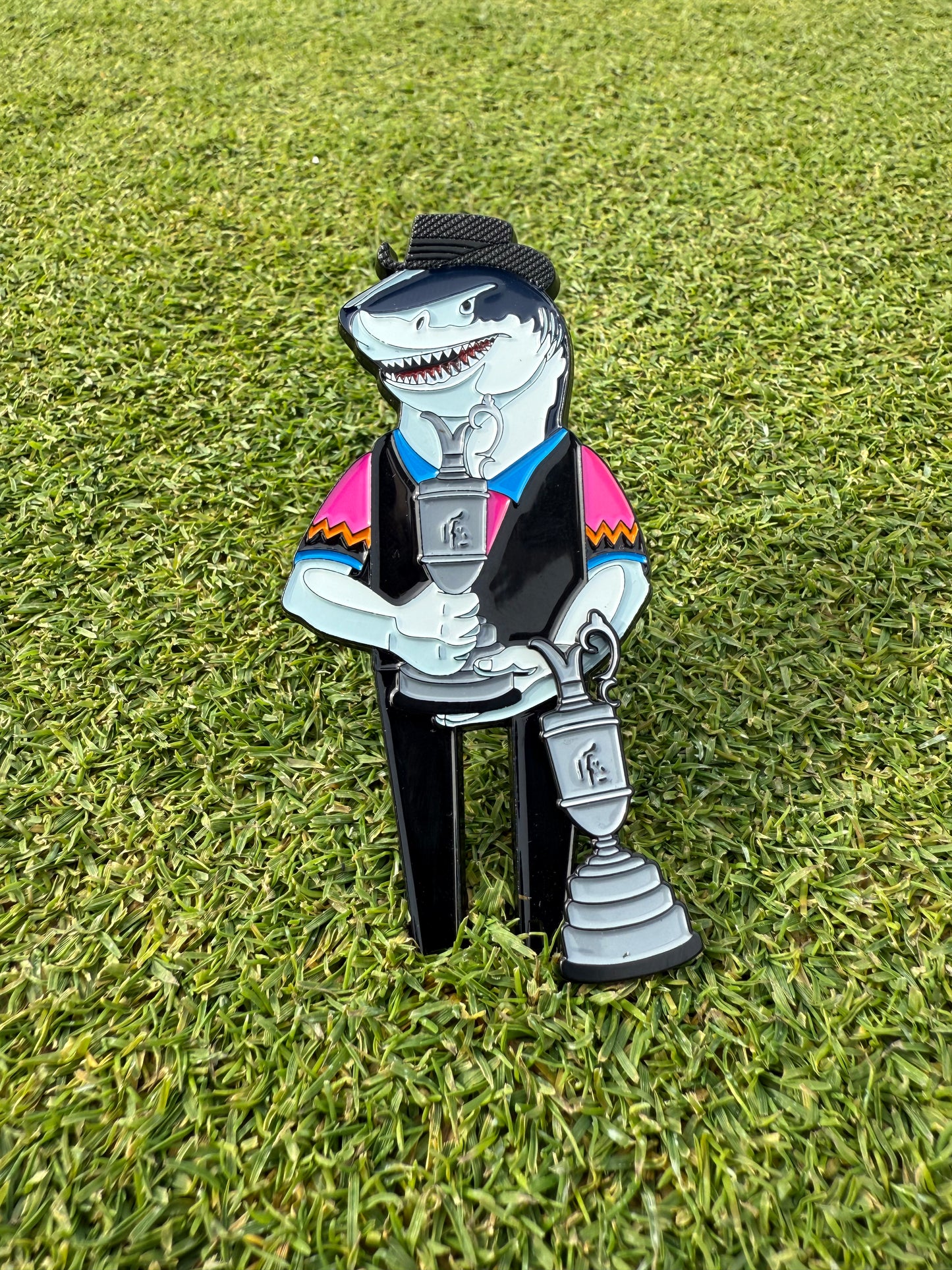 Great White Shark divot tool + ball marker & hat clip
